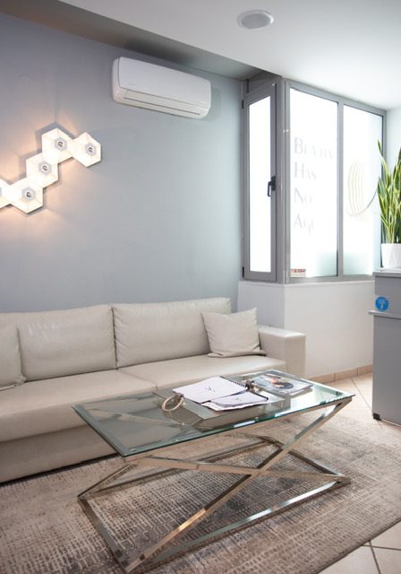 Χώρος υποδοχής — My Derma Clinic, Αγρίνιο